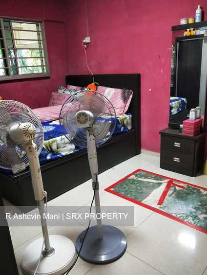 Blk 329 Jurong East Avenue 1 (Jurong East), HDB 3 Rooms #208969831